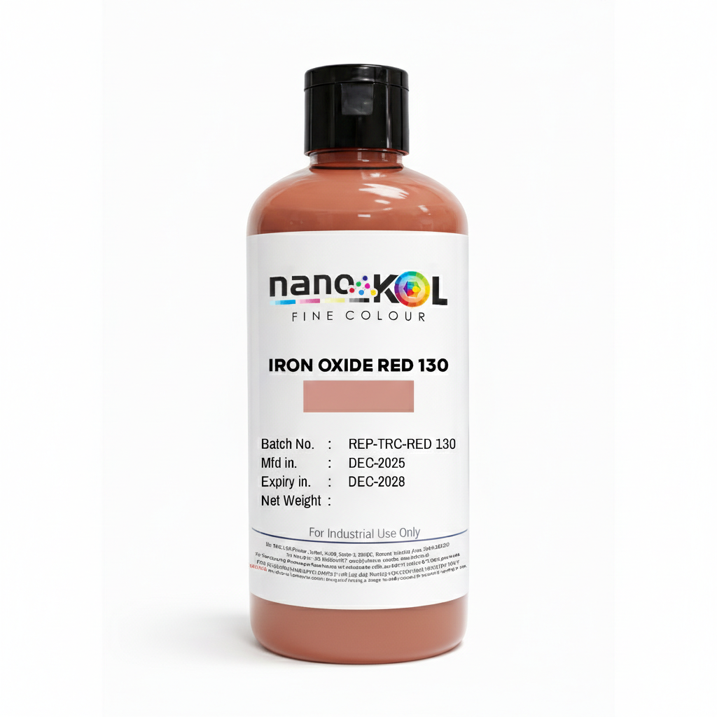 Iron Oxide Red 130 pigment, 100 g cosmetic-grade powder in white packaging, displayed on a white background