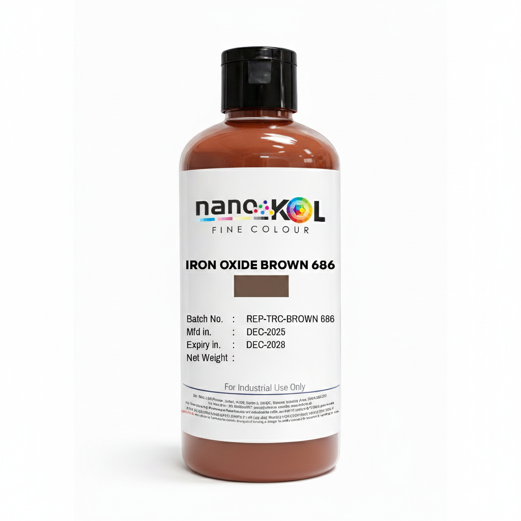 Iron Oxide Brown 686 cosmetic pigment, 100 g pack, displayed on a white background